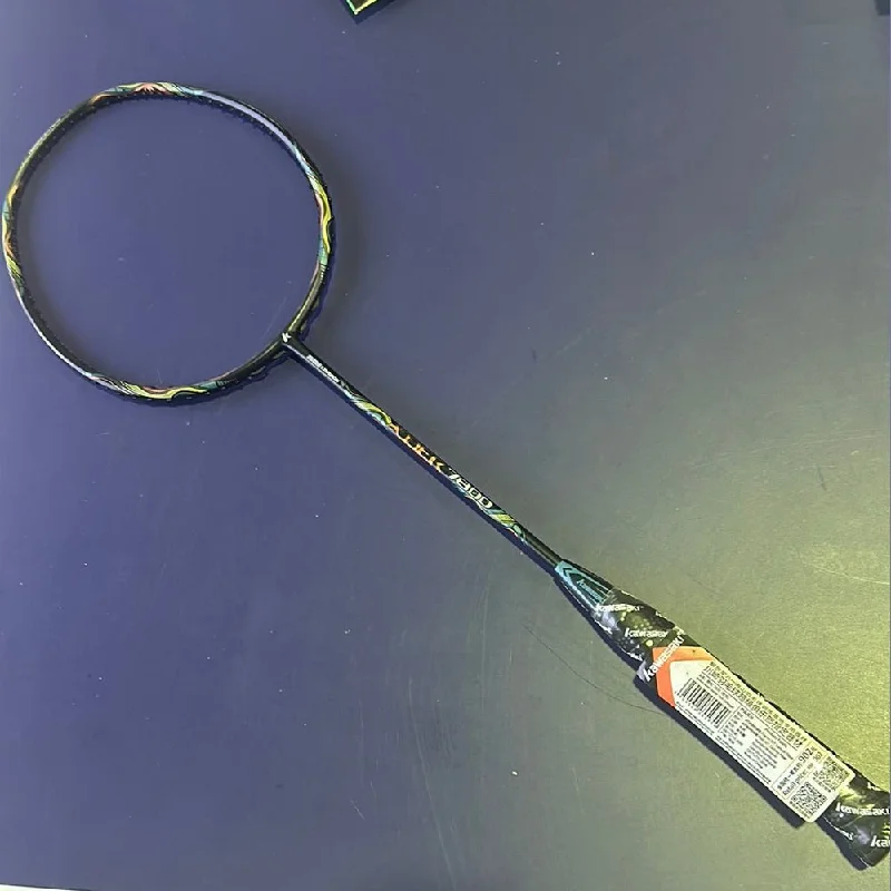 Badminton Racket With Pre-Strung Design-KAWASAKI adder 7800 badminton racket 87g max 28lbs