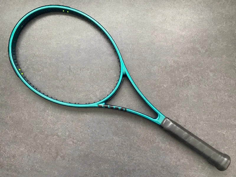 Tennis Racket With Mid-Size Head-Wilson H22 (16X19)