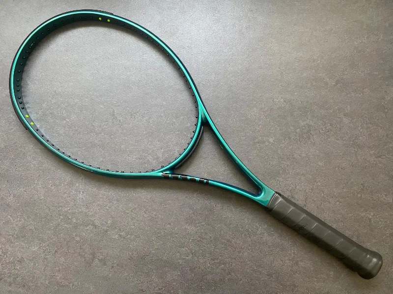 Tennis Racket With Travel-Friendly Size-Wilson Pro Stock Steam 100 (16X20)