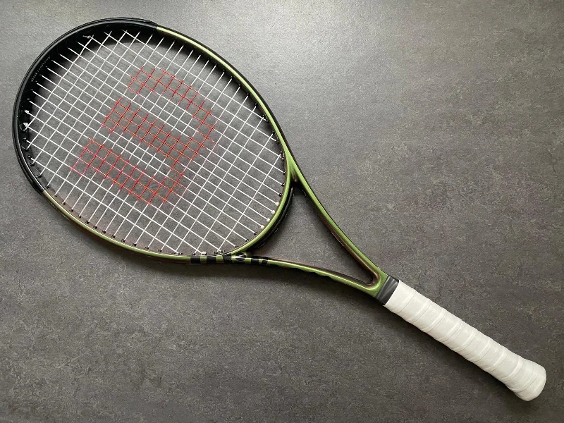 Tennis Racket With Celebration Art-Wilson Pro Stock Steam 100 (16X20)